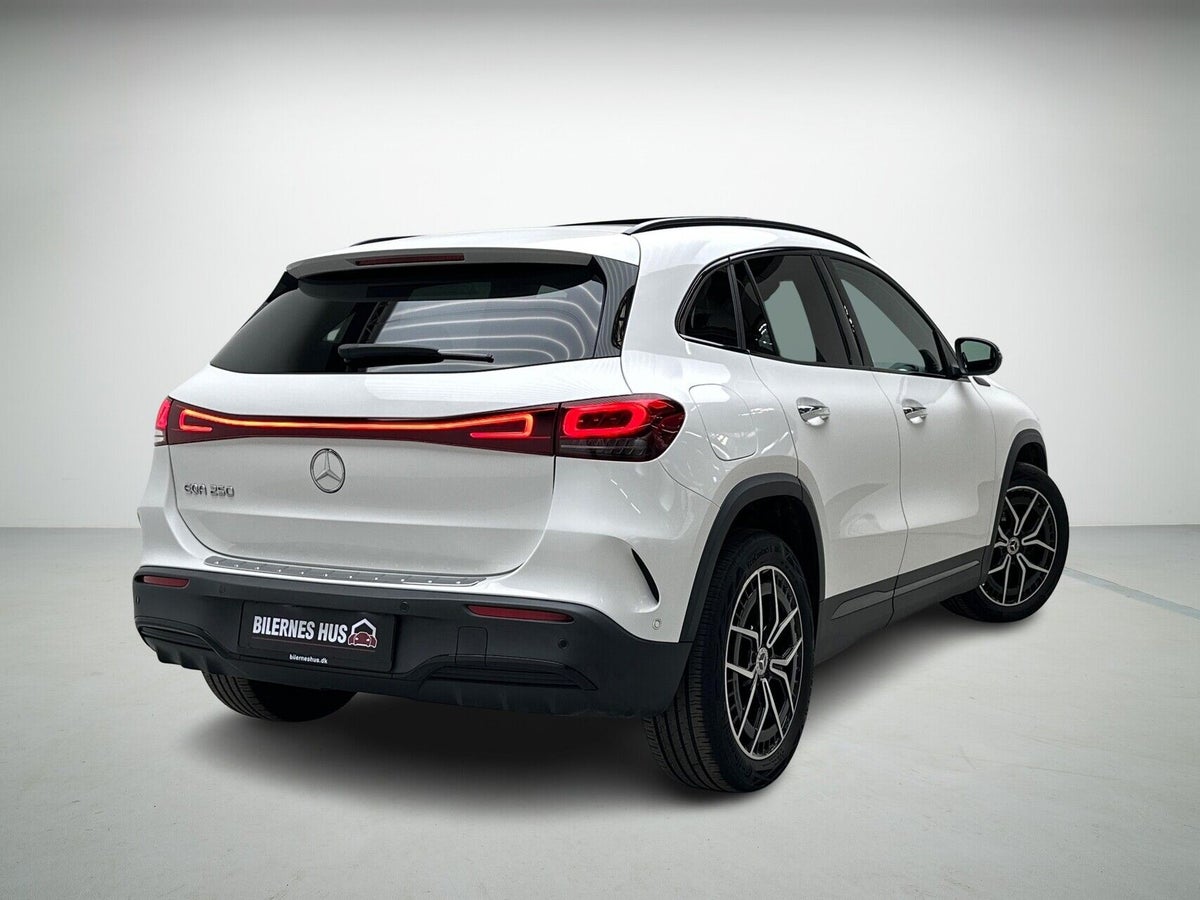 Mercedes EQA250 AMG Line billede 2