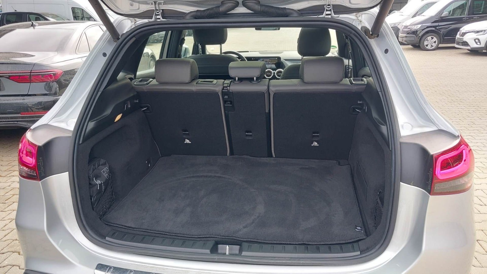 Mercedes EQA250 Electric Art