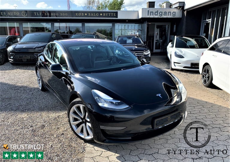 Tesla Model 3 Long Range AWD