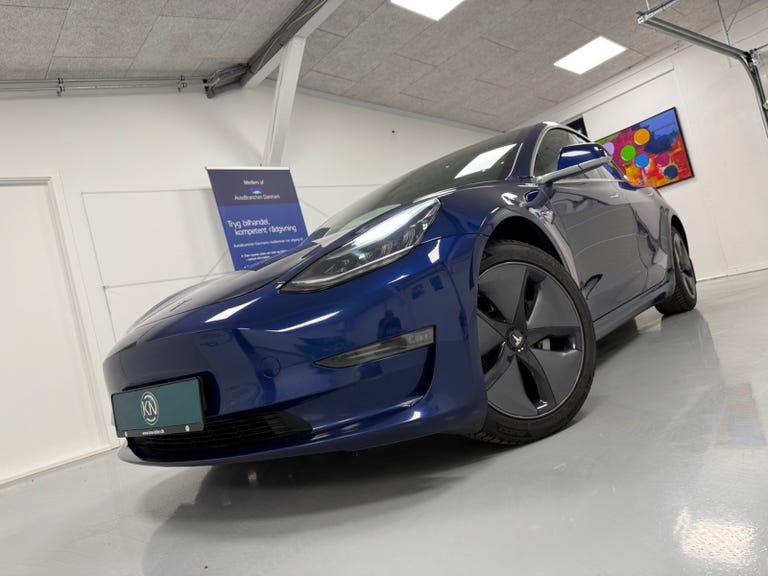 Tesla Model 3 Long Range AWD