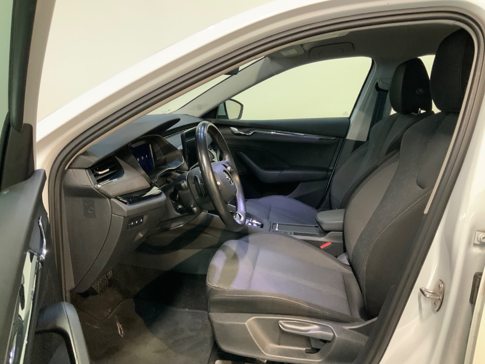 Skoda Octavia (6/8)