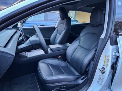 Tesla Model 3 RWD