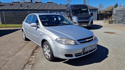 Chevrolet Lacetti 1,6 SX 5d