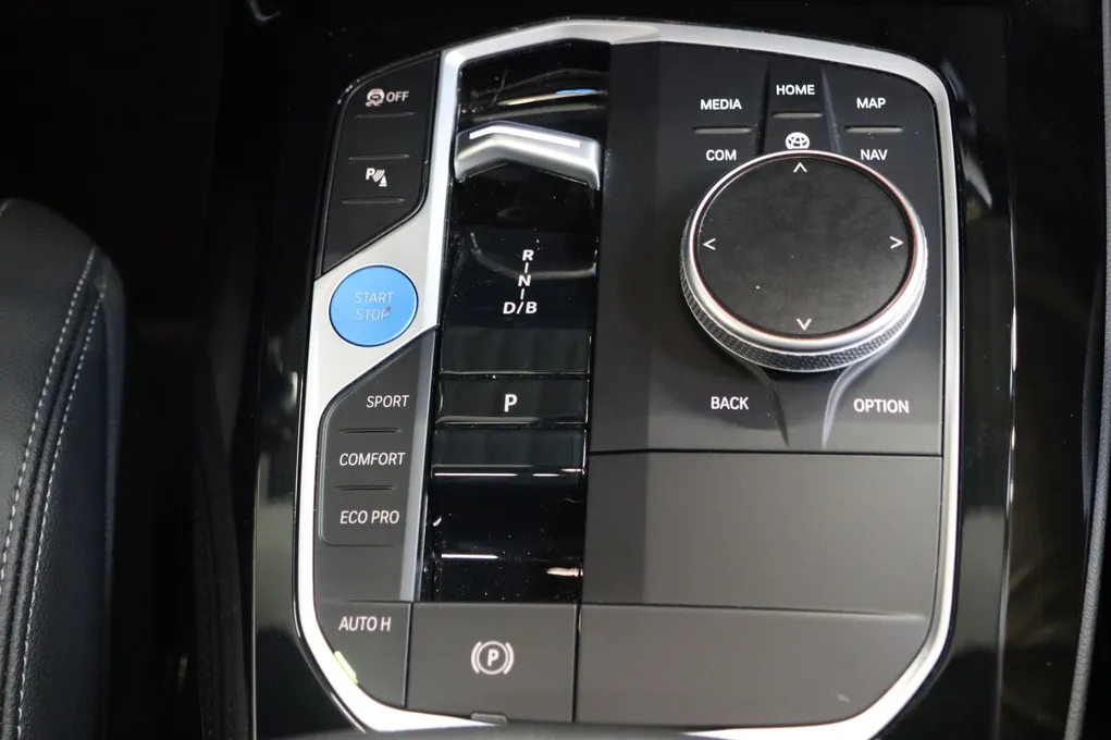 BMW iX3 Charged M-Sport