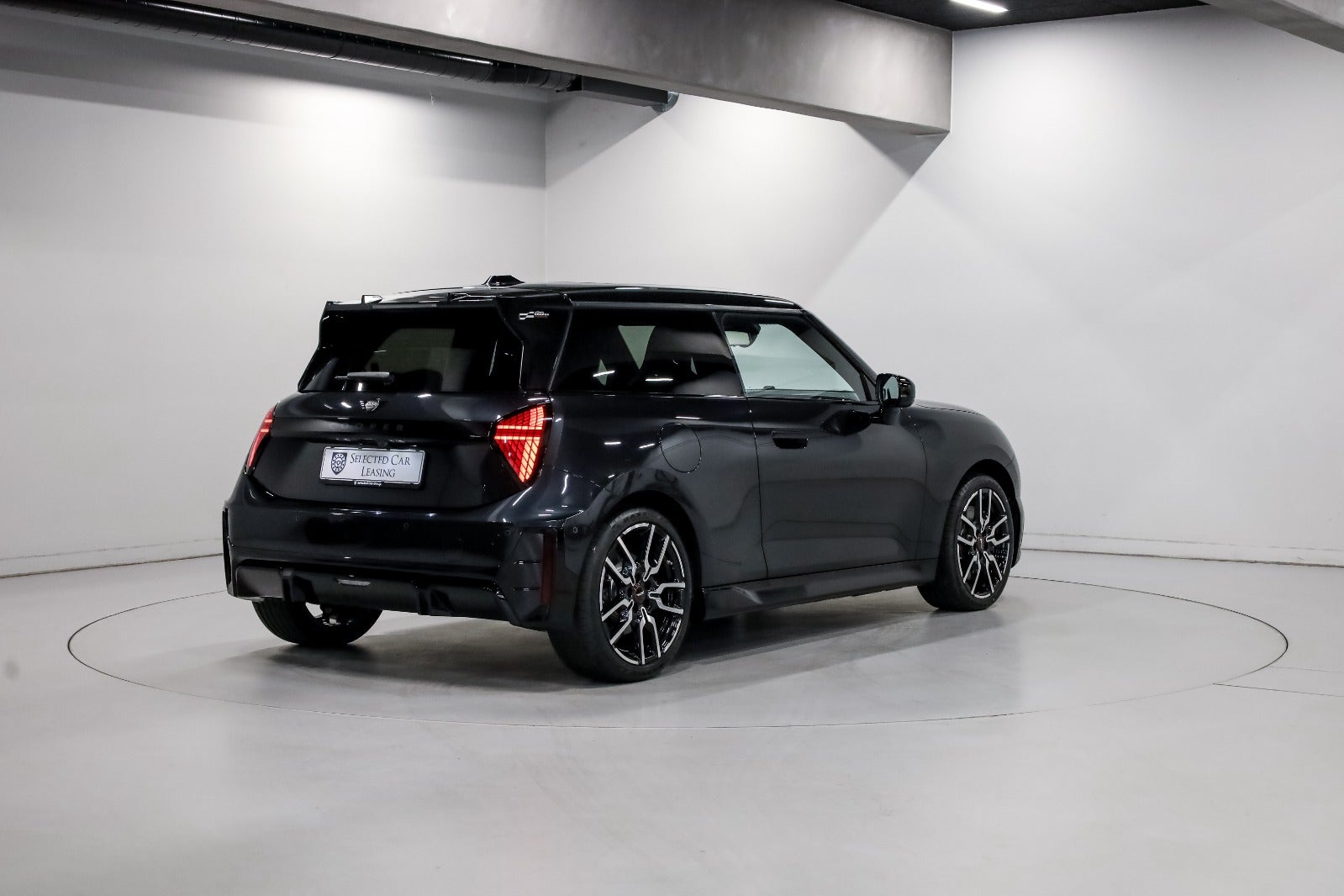 MINI Cooper SE JCW Trim XL
