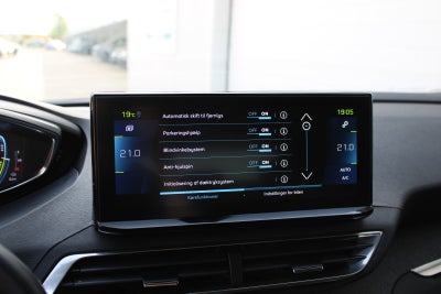 Peugeot 3008 Hybrid Allure EAT8