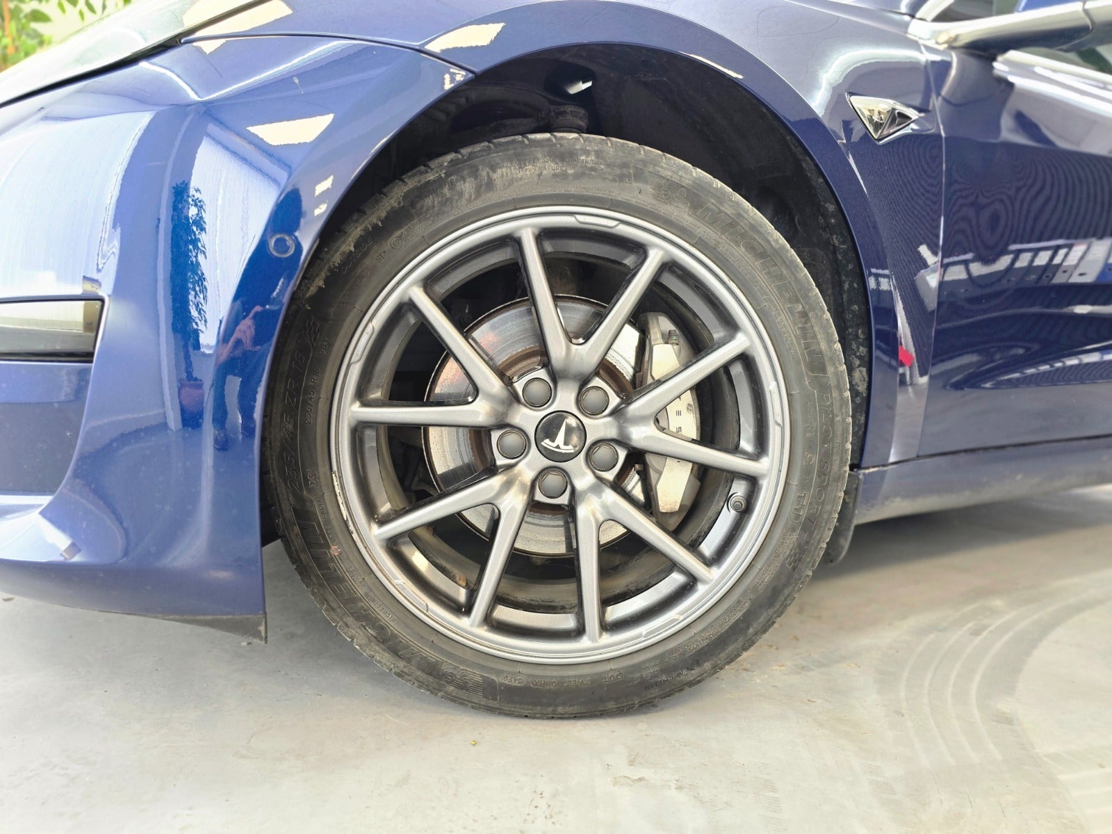 Billede af Tesla Model 3  Standard Range+ RWD