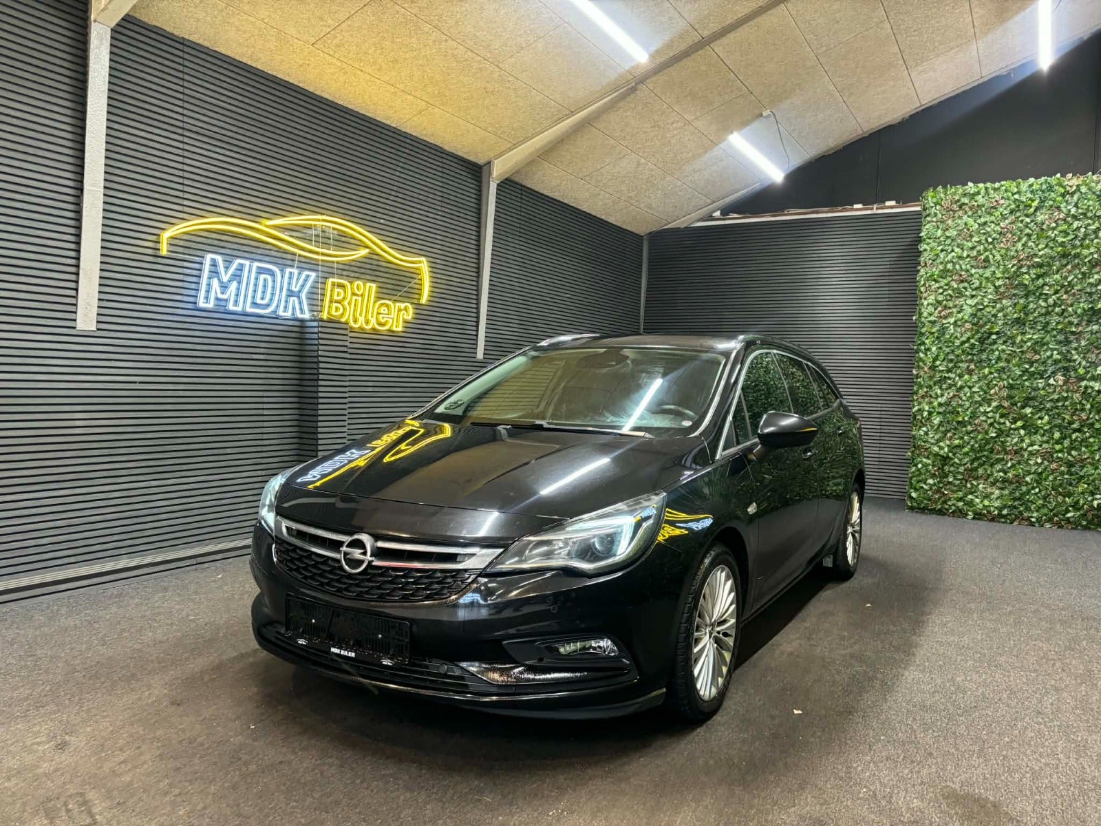 Billede af Opel Astra 1,6 CDTi 136 Business Sports Tourer