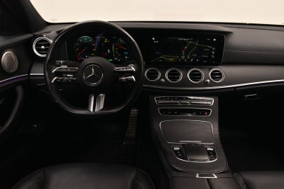 Mercedes E300 de AMG Line Night Edition stc. aut.
