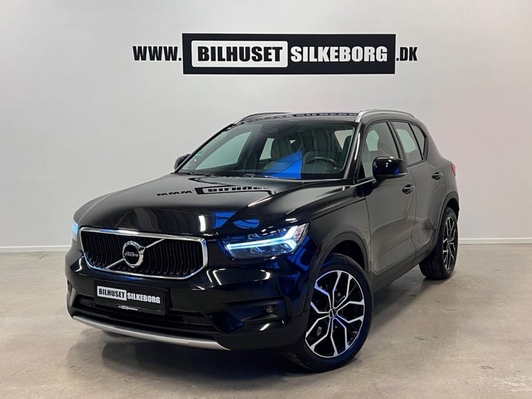 Volvo XC40 D4 190 Momentum aut. AWD