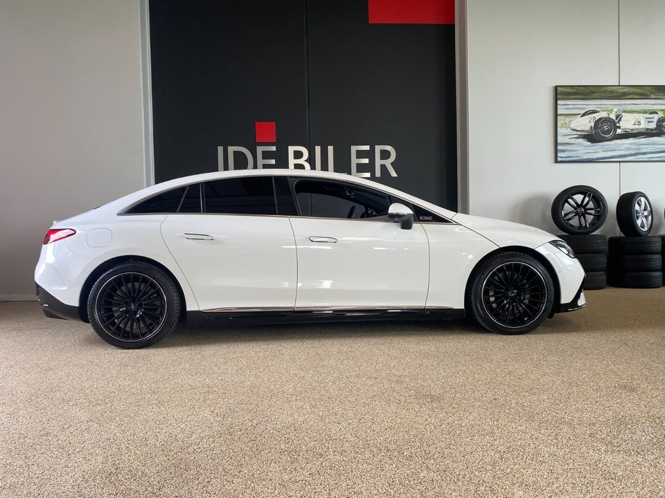 Mercedes EQE350, Billede 2