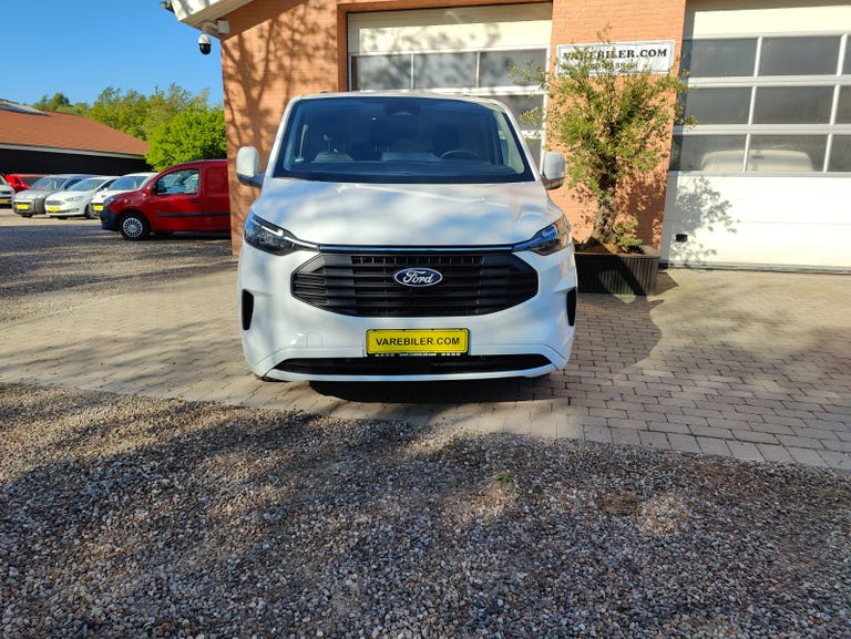 Ford Transit Custom 300L EcoBlue Limited aut.