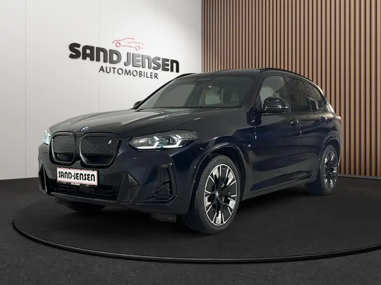 BMW iX3 Charged Plus M-Sport