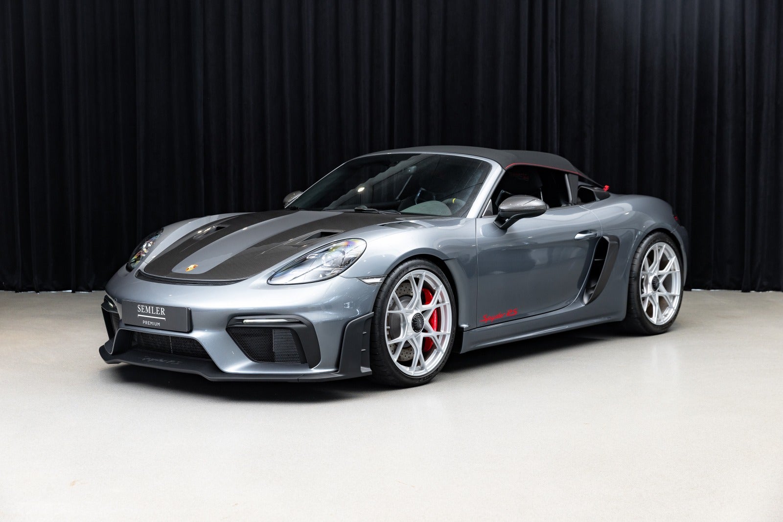 Porsche 718 Spyder RS