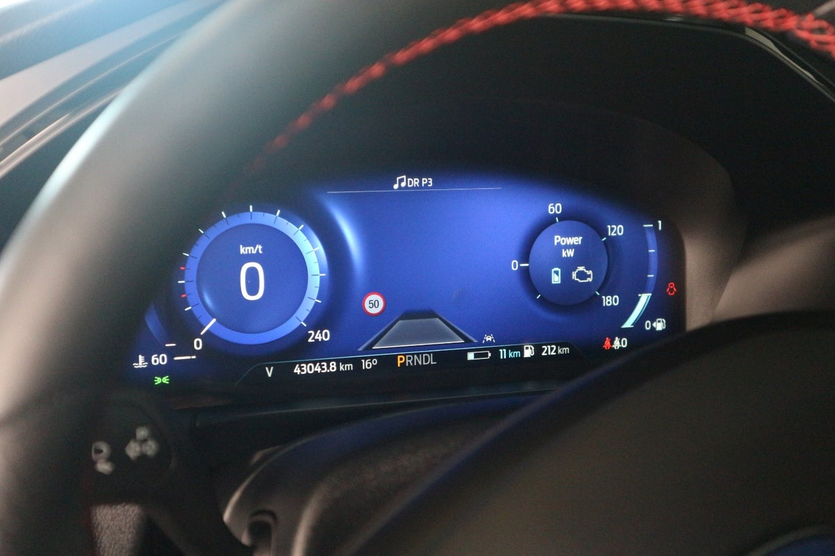 Ford Kuga PHEV ST-Line CVT