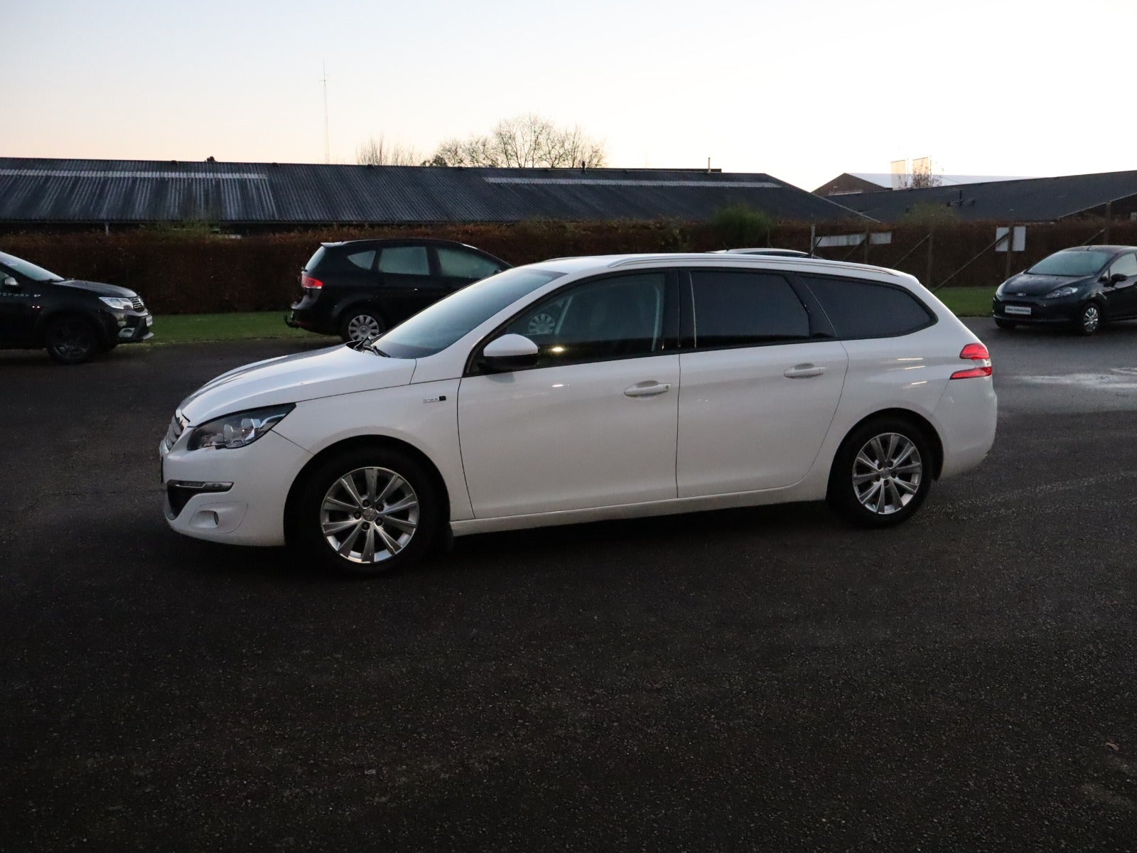 Billede af Peugeot 308 1,6 BlueHDi 120 Allure SE SW