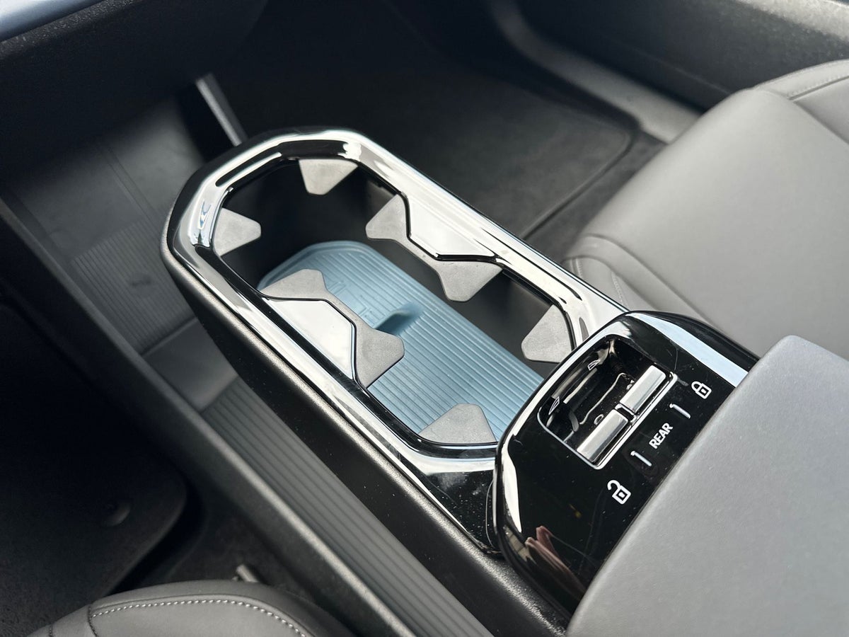 Volvo EX30 Extended Range Plus billede 17