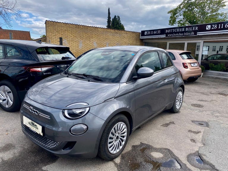 Fiat 500e Action