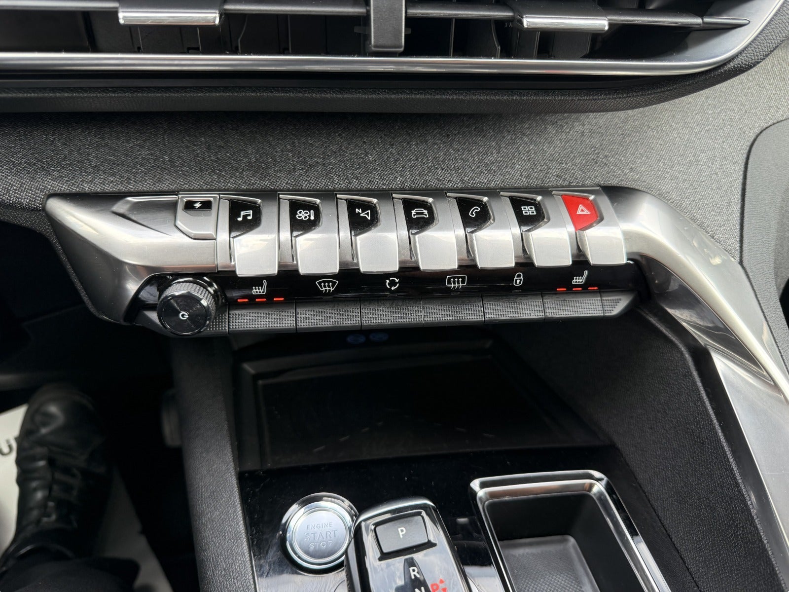 Billede af Peugeot 3008 1,6 Hybrid First Selection EAT8