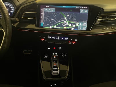 Audi Q4 e-tron S-line quattro