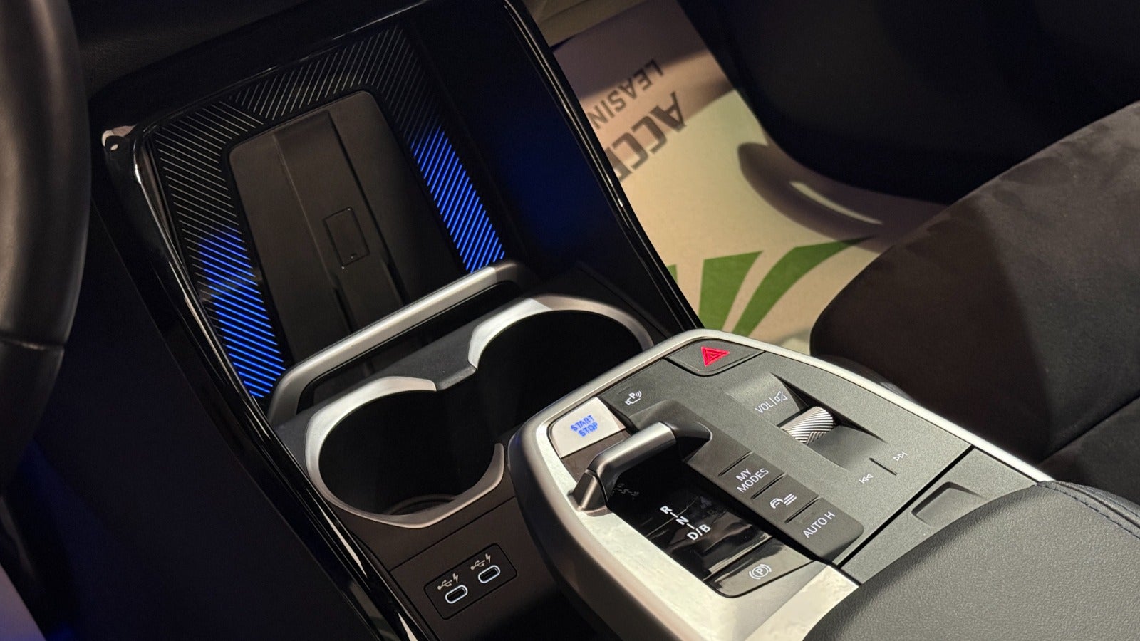 Billede af BMW iX1  xDrive30 Fully Charged M-Sport