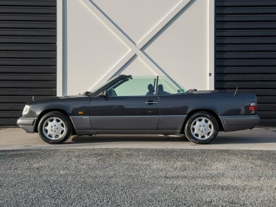 Mercedes E220 2,2 Cabriolet 2d