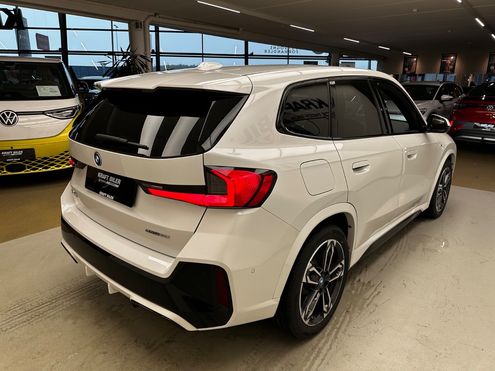 Billede af BMW iX1  eDrive20 Fully Charged M-Sport