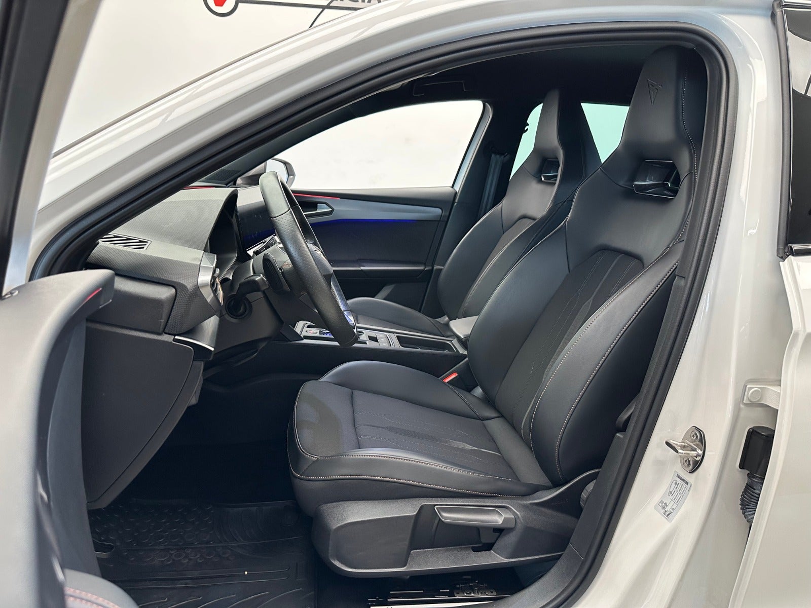 Billede af Cupra Leon 1,4 eHybrid Sportstourer DSG