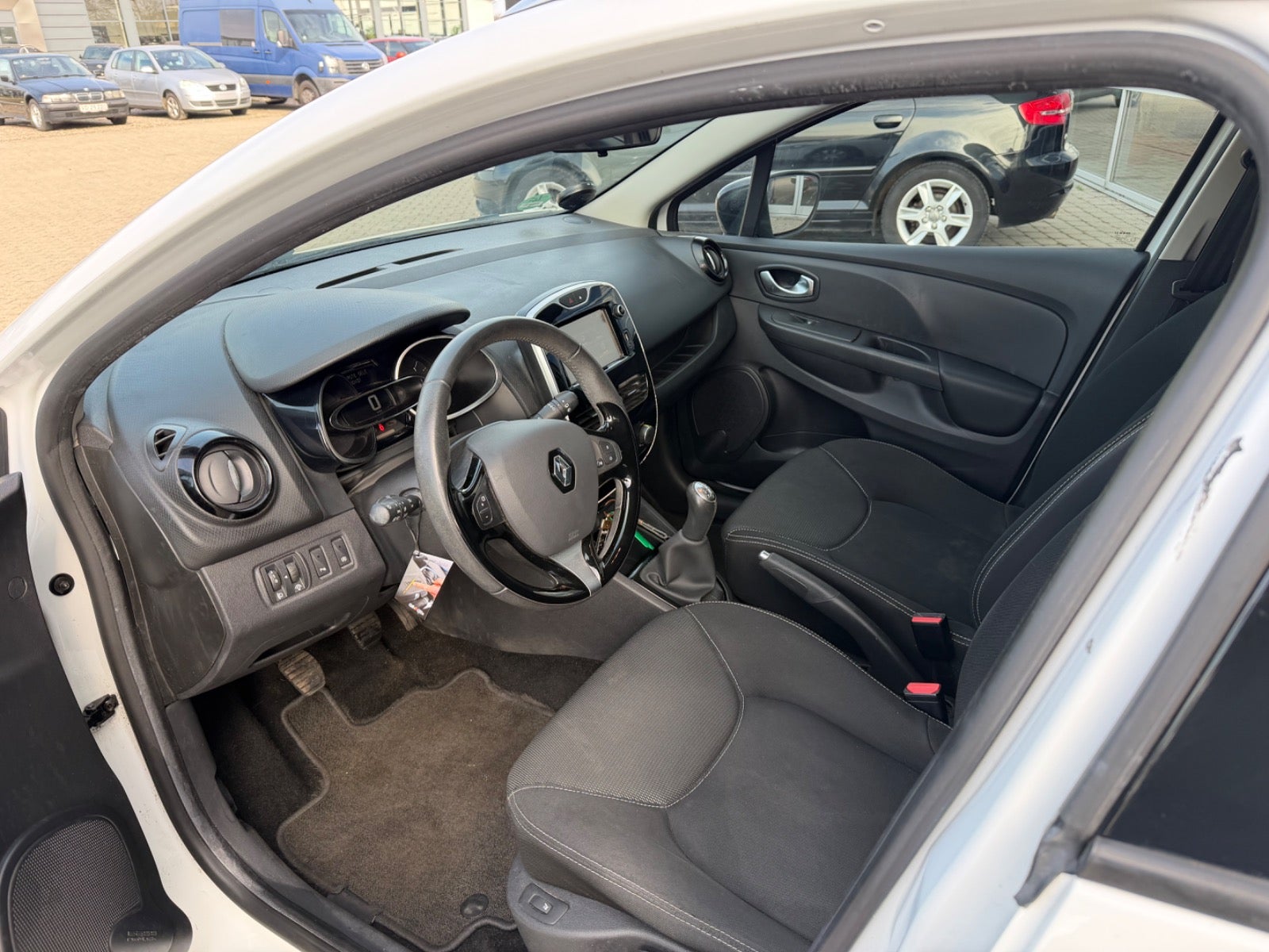 Billede af Renault Clio IV 0,9 TCe 90 Expression Sport Tourer