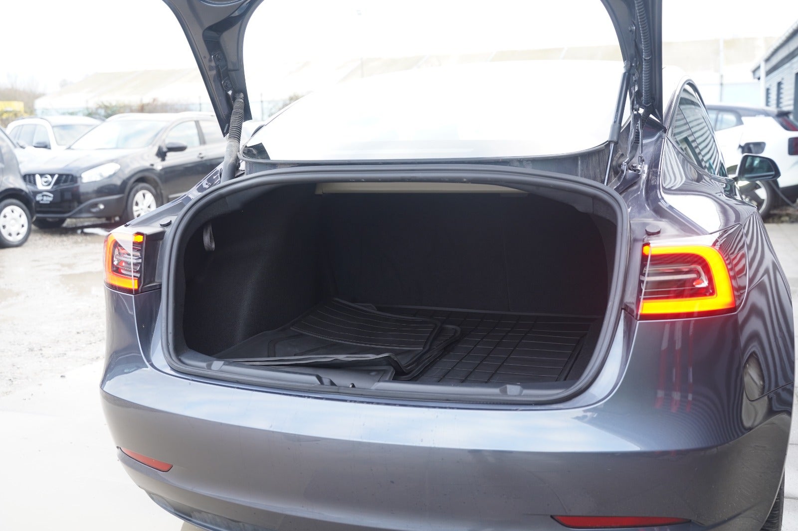 Billede af Tesla Model 3  RWD