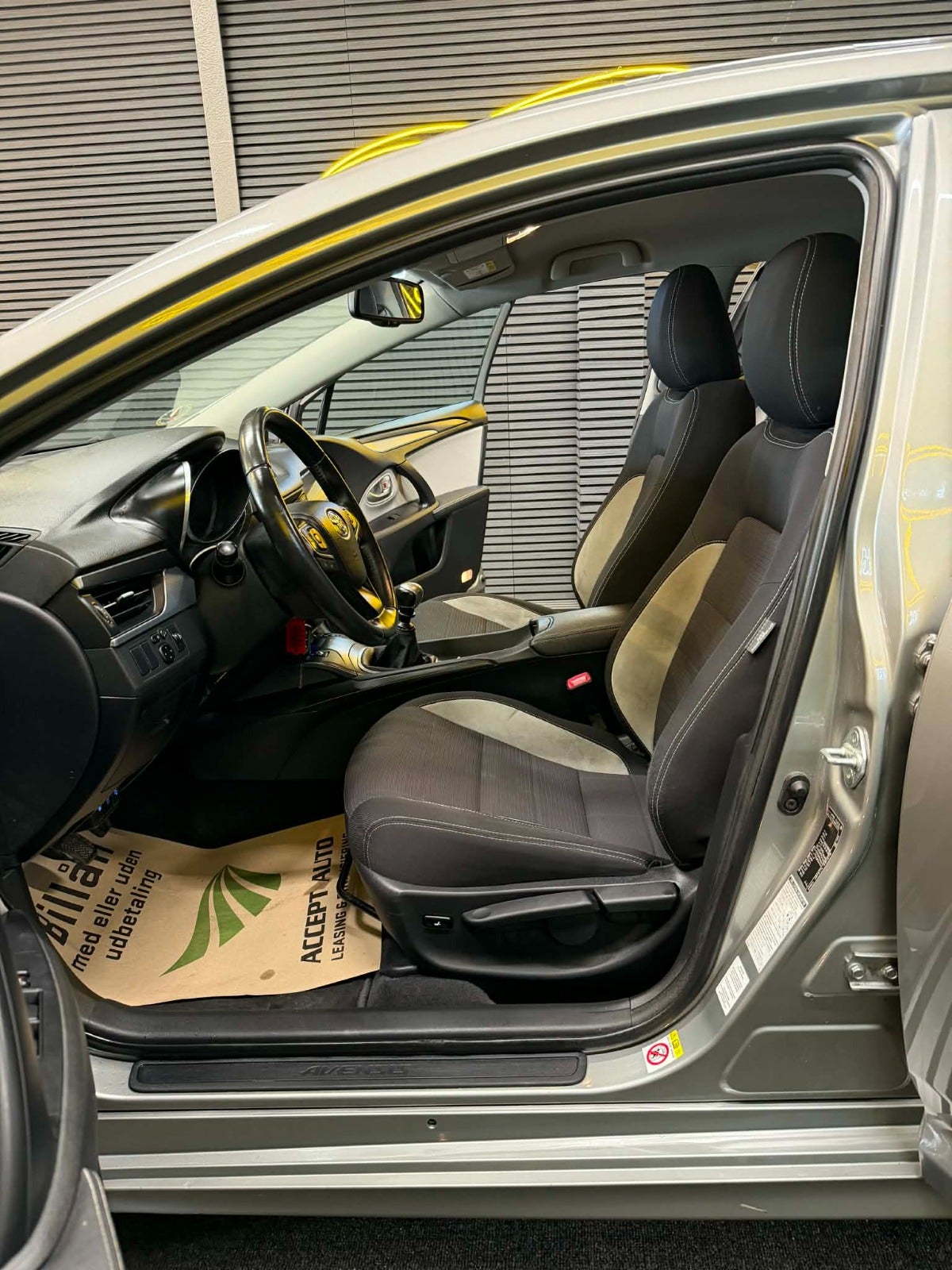 Billede af Toyota Avensis 1,8 VVT-i T2 Touring Sports