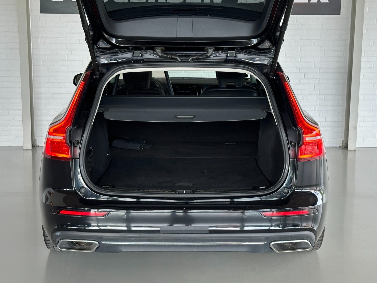 Billede af Volvo V60 2,0 T6 ReCharge Inscription aut. AWD Van
