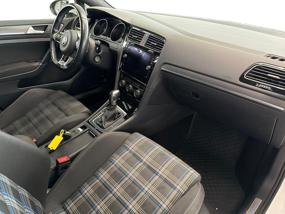 VW Golf VII GTE DSG billede 10