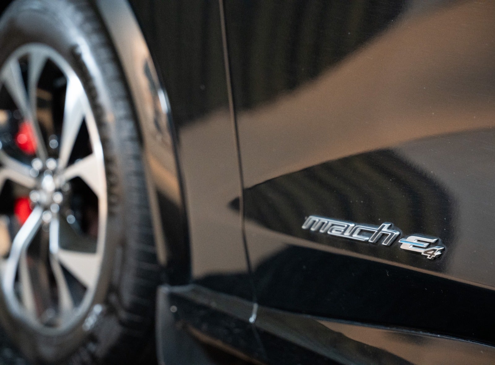 Billede af Ford Mustang Mach-E 70 Premium Standard Range AWD