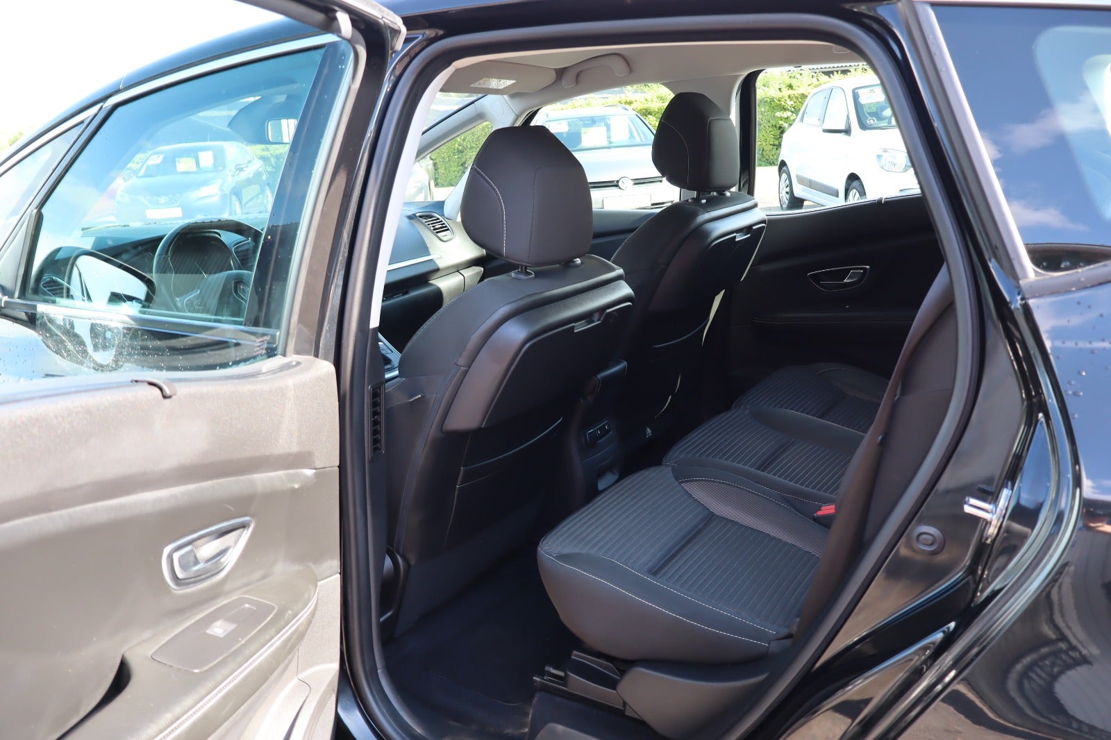 Billede af Renault Scenic IV 1,5 dCi 110 Zen