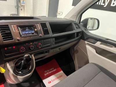 VW Transporter TDi 84 Kassevogn kort