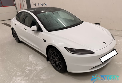 Tesla Model 3  Standard RWD 4d