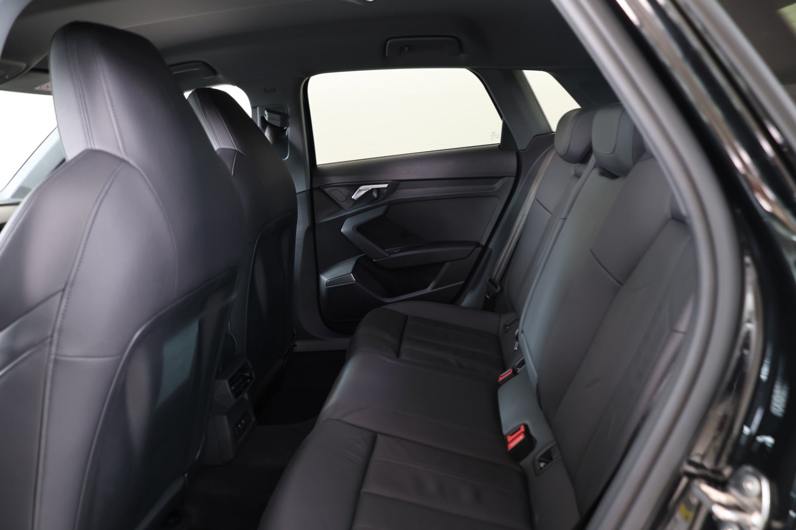 Audi A3 45 TFSi e S-line Sportback S-tr. 5d - 10