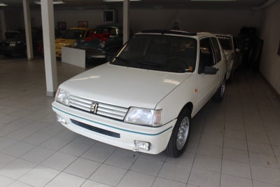 Peugeot 205 1,4 Color-line 3d