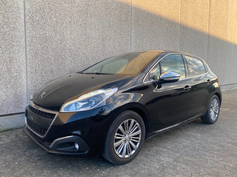 Peugeot 208 PureTech 82 Exclusive+