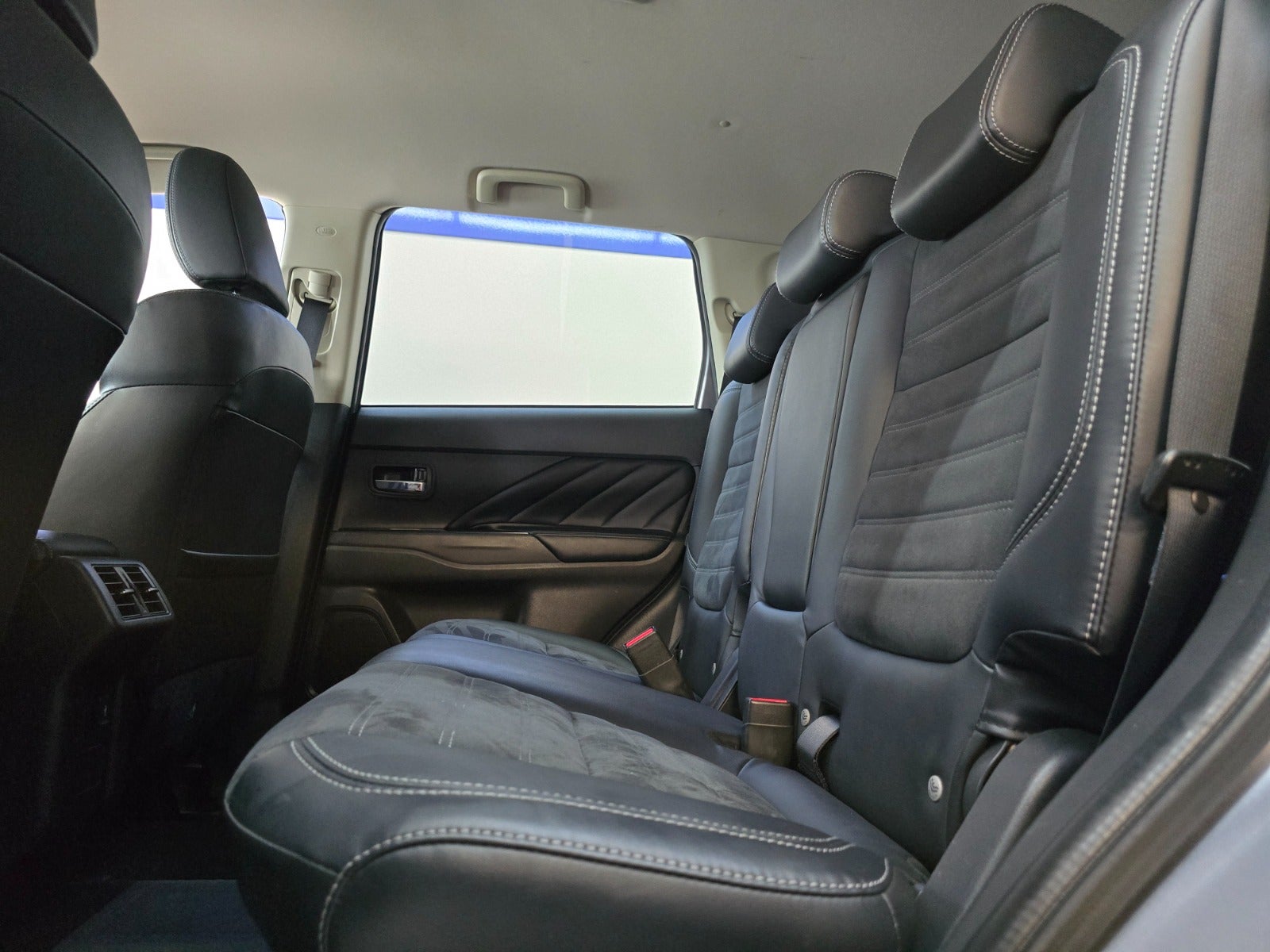 Billede af Mitsubishi Outlander 2,4 PHEV Intro Edition CVT 4WD
