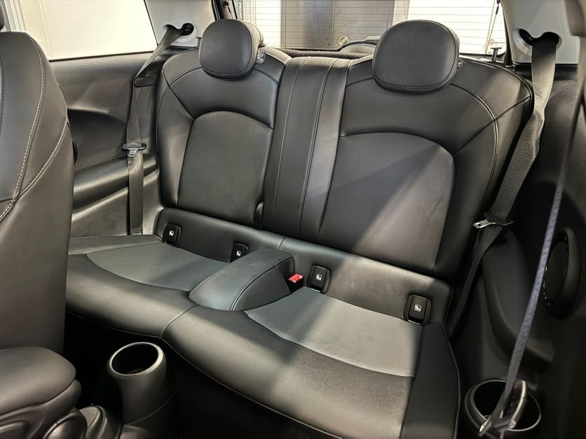 MINI Cooper SE Camden Edition