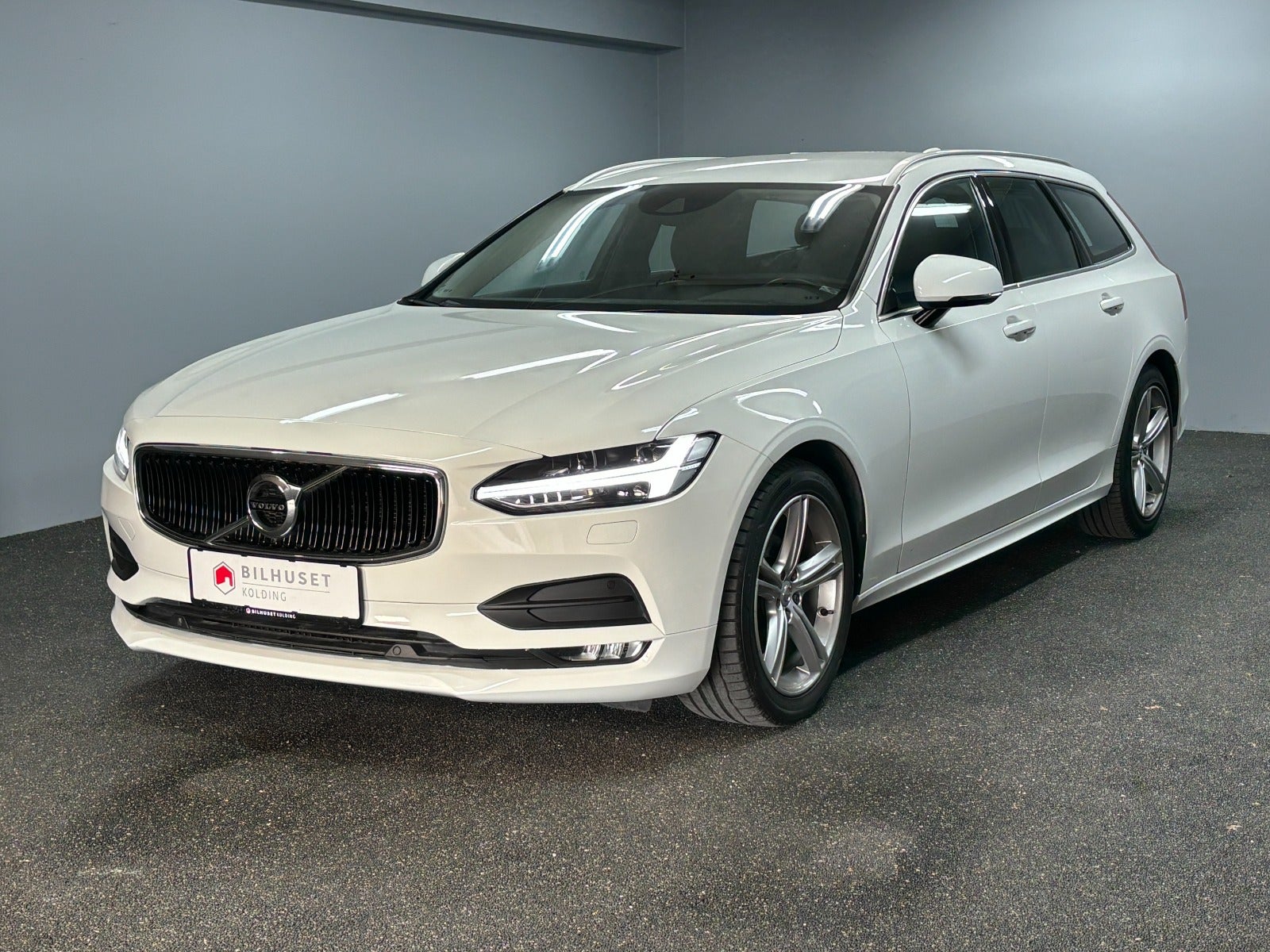 Volvo V90 2,0 D4 190 Momentum aut.