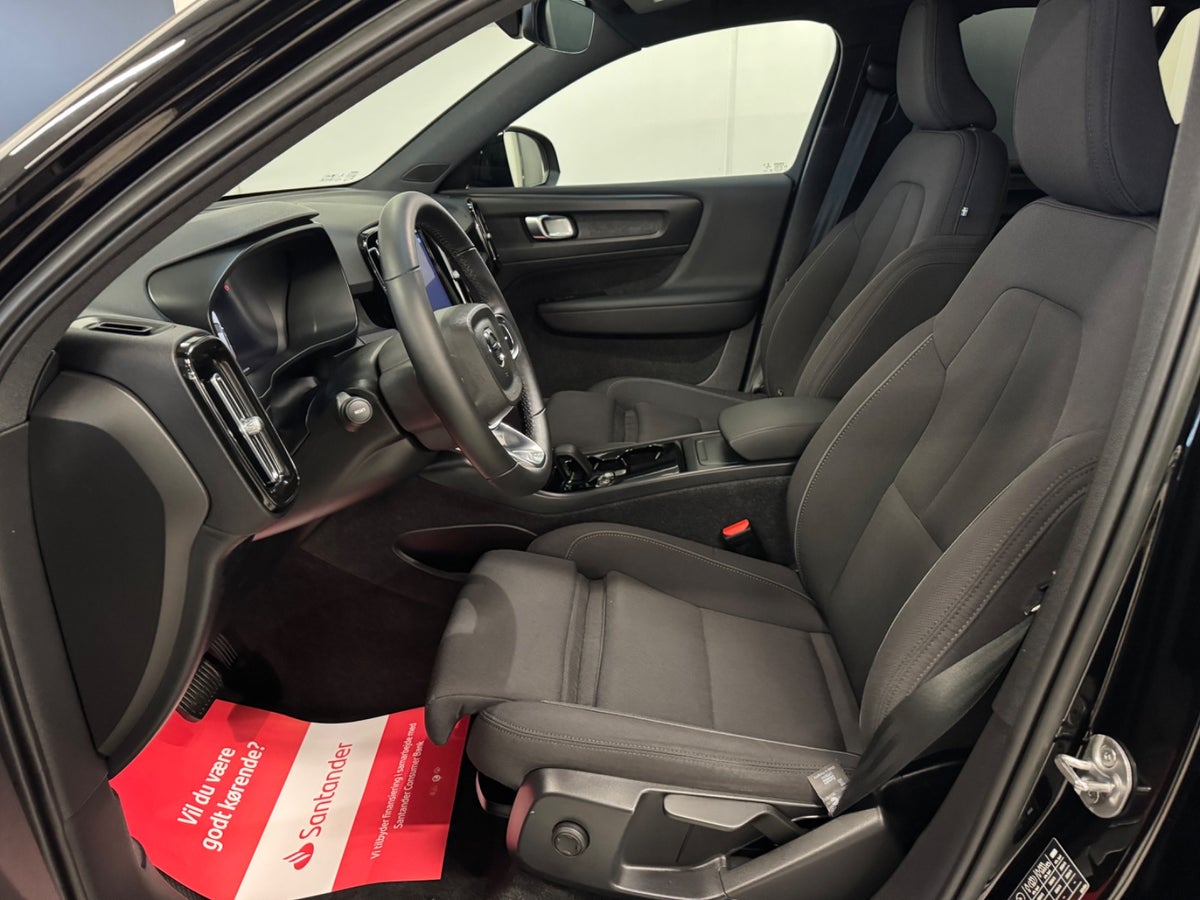 Volvo XC40 P6 ReCharge Core