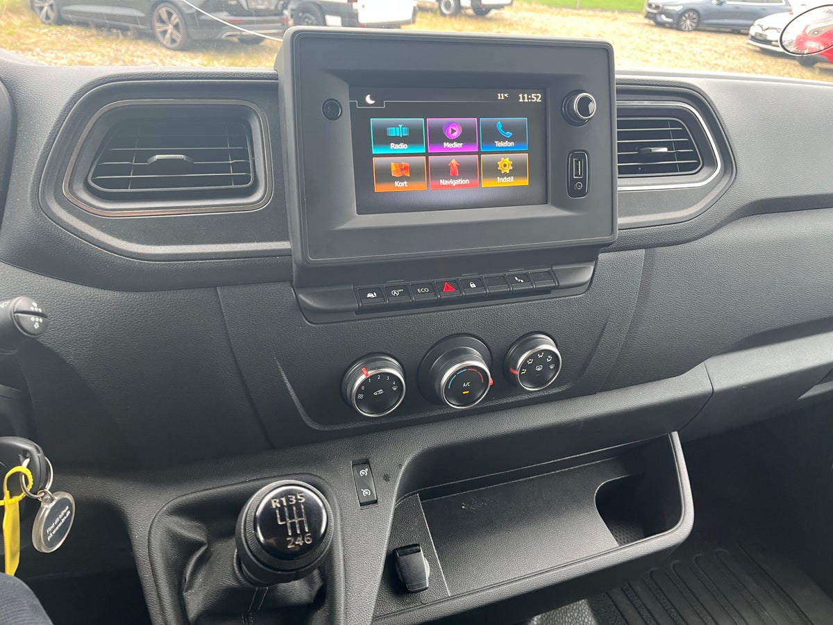 Renault Master IV T35 dCi 150 L3H2 Kassevogn Tekno billede 8
