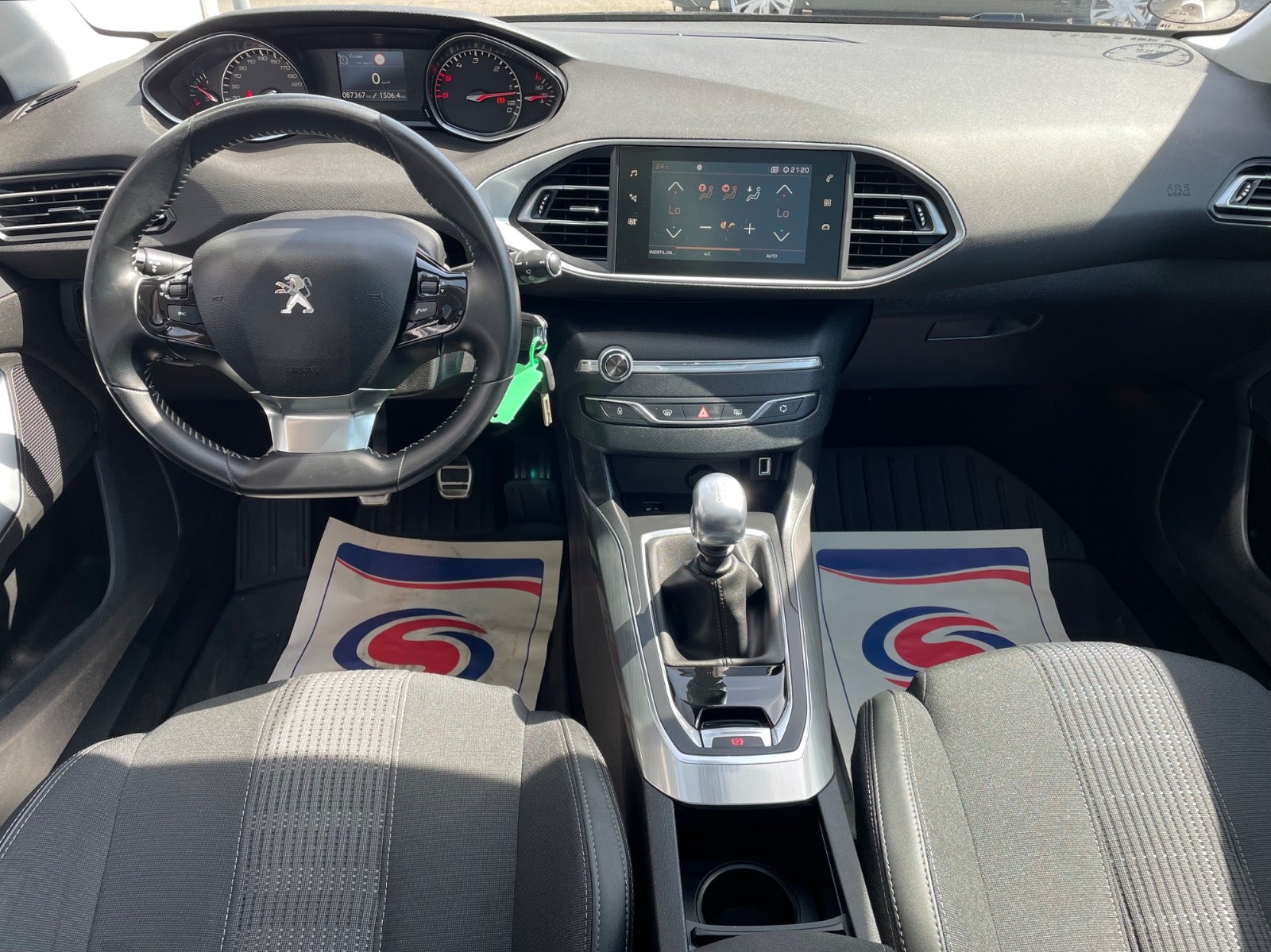 Billede af Peugeot 308 1,5 BlueHDi 130 Allure Sky
