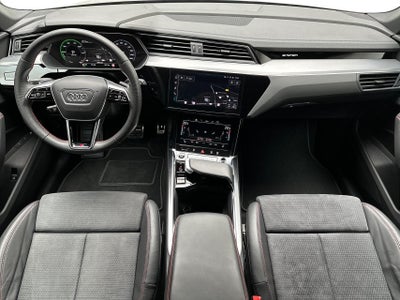 Audi Q8 e-tron S-line quattro billede 3