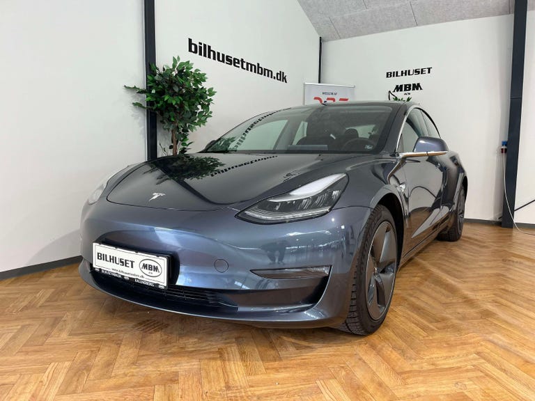 Tesla Model 3 Long Range AWD