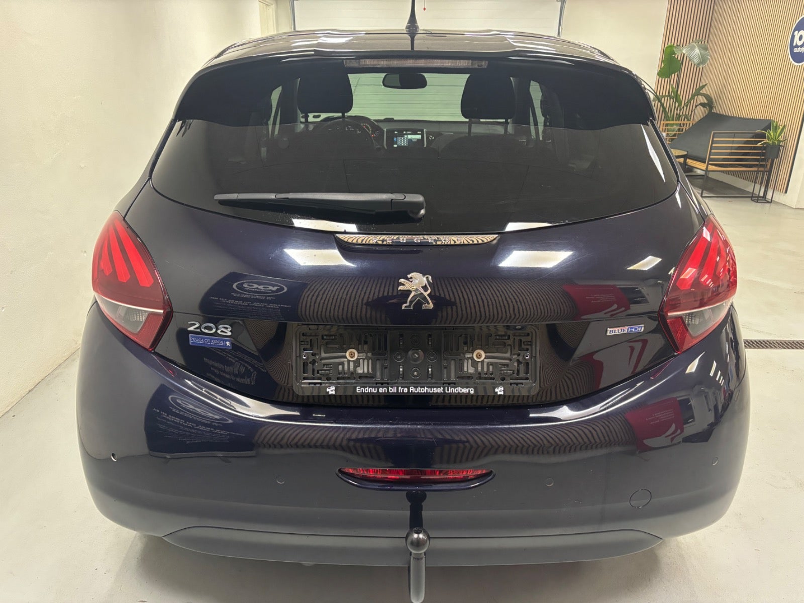 Peugeot 208 2016