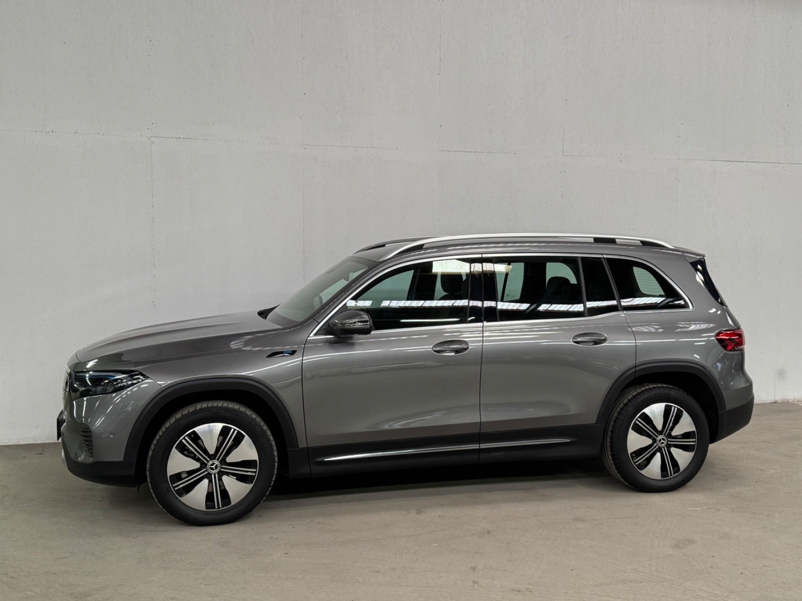 Mercedes EQB250 7prs A